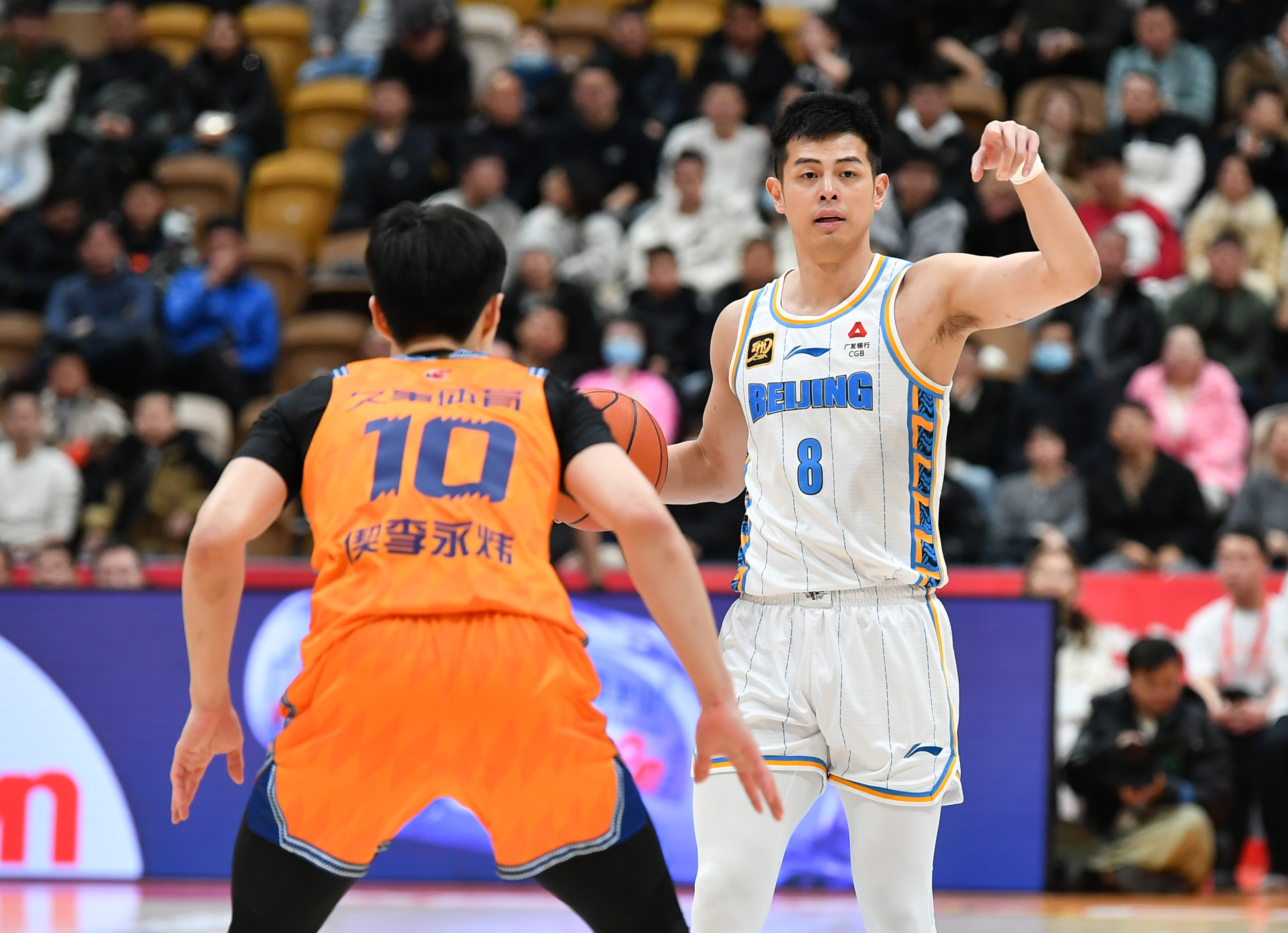 开云体育入口-赛前体能课后，上海久事刷新队史纪录备战CBA常规赛，气氛紧张，数据趋势出现新变化的简单介绍