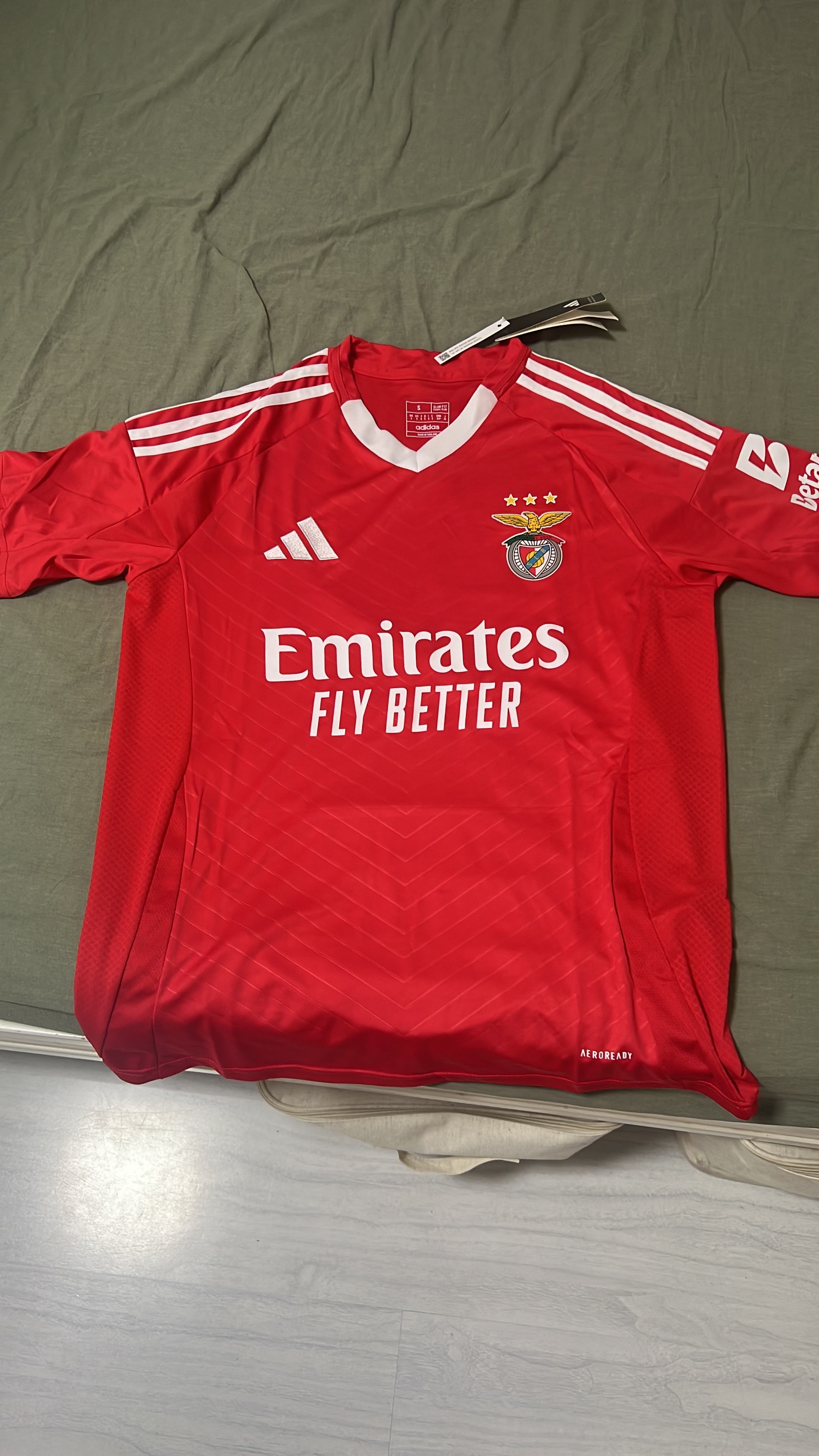 开云体育官方入口-本菲卡发布备战花絮，赛前内部沟通，葡超任务艰巨，球探报告显示潜力(葡超本菲卡比赛结果)