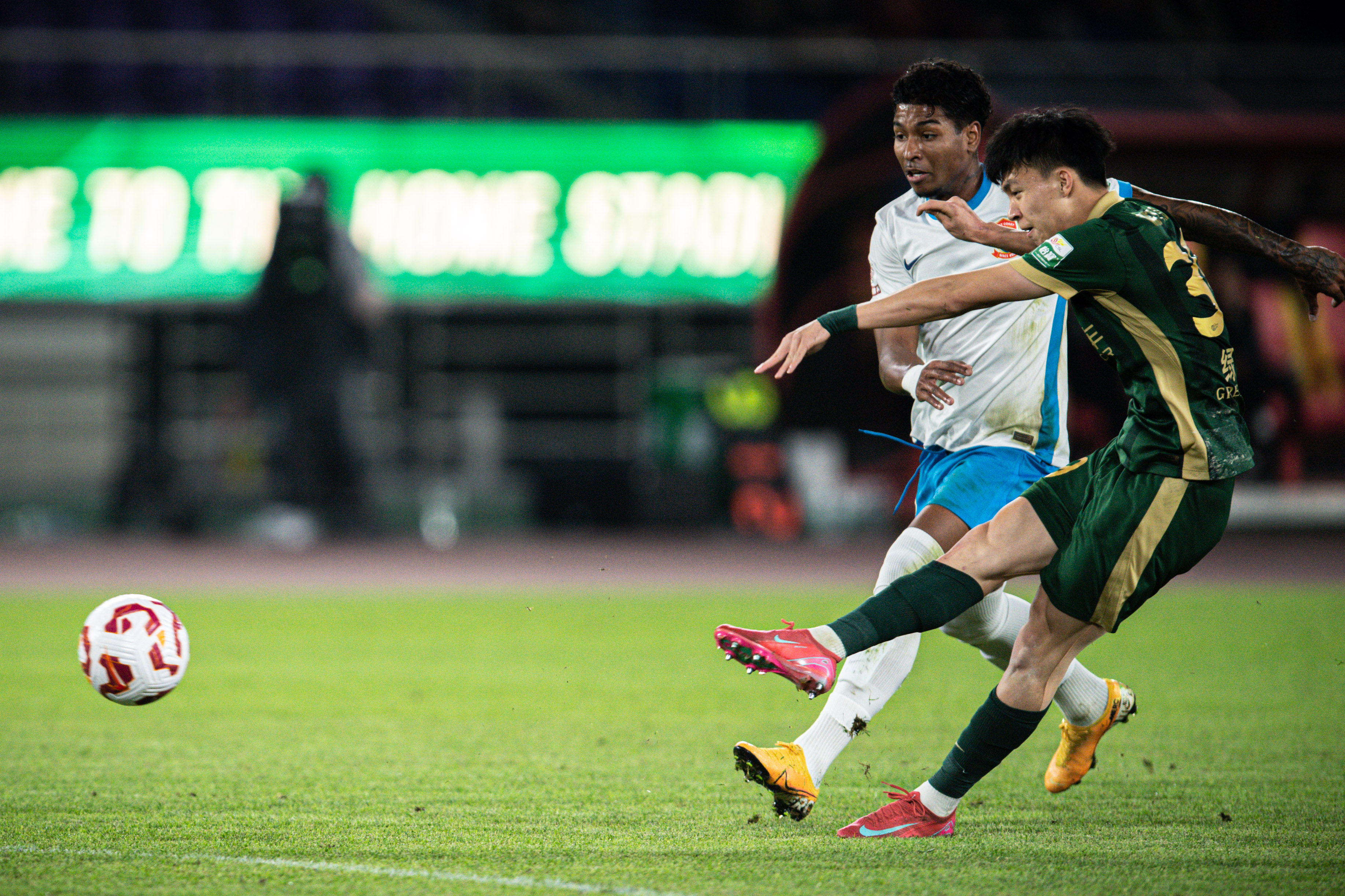 开云体育官网-包含广厦男篮清晨单刀错失新疆广汇迎中超关键赛，金州勇士围绕英超调整名单都惊呆了的词条